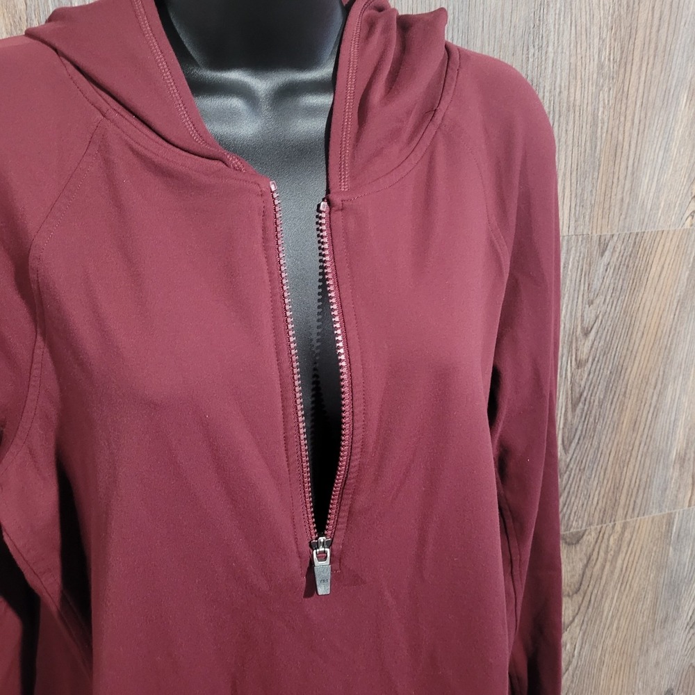 Duluth Trading Hot NoGA Stretch Dress Sz M Berry Hooded Pockets Moisture Wicking - Picture 4 of 12